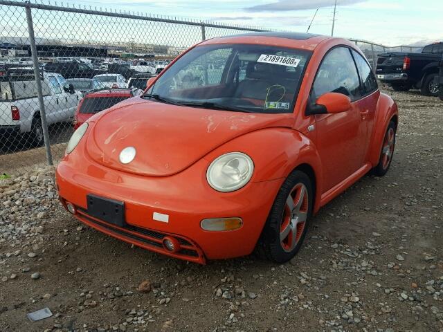 3VWCD21C22M423634 - 2002 VOLKSWAGEN NEW BEETLE ORANGE photo 2