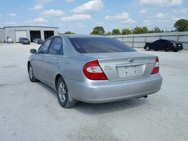 JTDBE30K020004033 - 2002 TOYOTA CAMRY LE SILVER photo 3