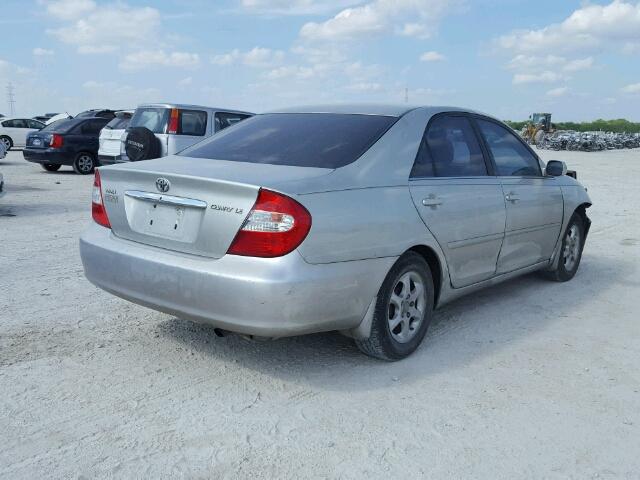 JTDBE30K020004033 - 2002 TOYOTA CAMRY LE SILVER photo 4