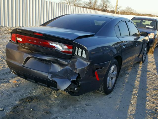 2C3CDXBG2DH624893 - 2013 DODGE CHARGER SE GRAY photo 4