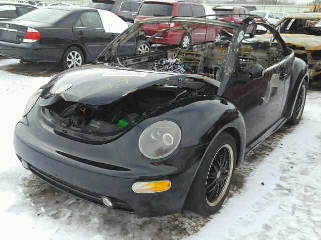 3VWCK21Y63M319036 - 2003 VOLKSWAGEN NEW BEETLE 黑色 照片 2