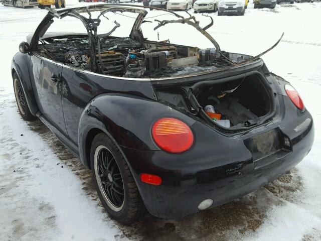 3VWCK21Y63M319036 - 2003 VOLKSWAGEN NEW BEETLE 黑色 照片 3