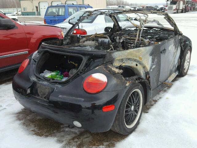 3VWCK21Y63M319036 - 2003 VOLKSWAGEN NEW BEETLE 黑色 照片 4