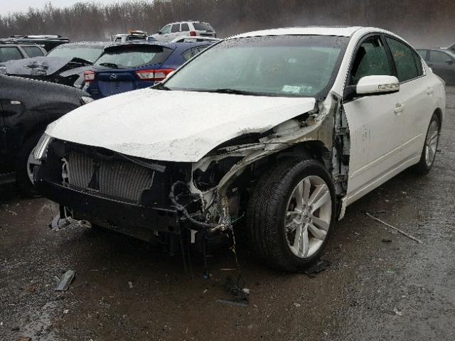 1N4BL2AP6AN451631 - 2010 NISSAN ALTIMA SR WHITE photo 2