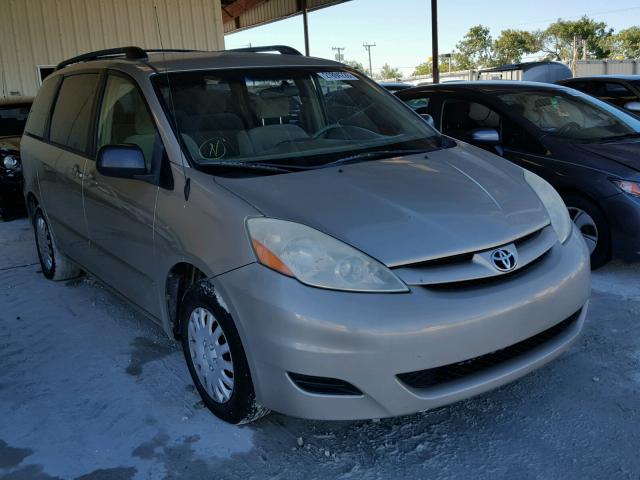 5TDZK23C57S048555 - 2007 TOYOTA SIENNA CE GOLD photo 1