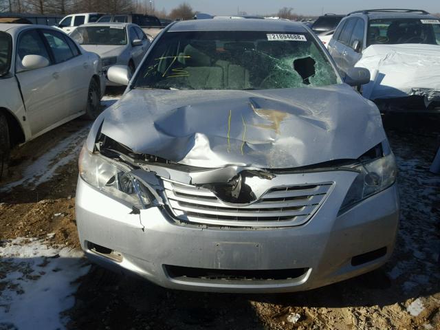 4T4BE46K49R068657 - 2009 TOYOTA CAMRY BASE SILVER photo 7