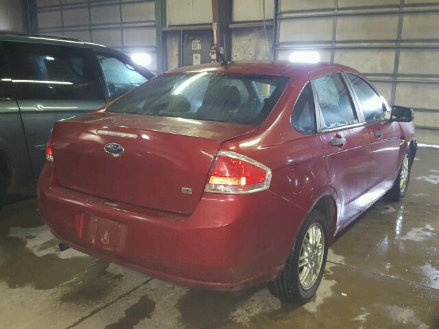 1FAHP3FN7AW216841 - 2010 FORD FOCUS SE RED photo 4