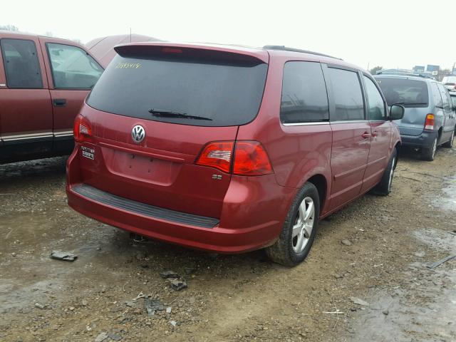 2V4RW3DG8BR718103 - 2011 VOLKSWAGEN ROUTAN SE RED photo 4