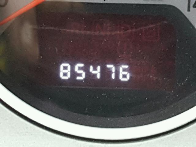 2V4RW3DG8BR718103 - 2011 VOLKSWAGEN ROUTAN SE RED photo 8