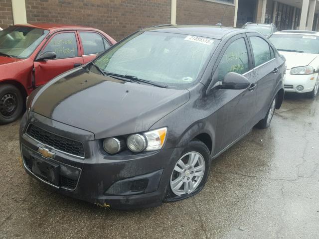 1G1JC5SH8E4239557 - 2014 CHEVROLET SONIC LT CHARCOAL photo 2