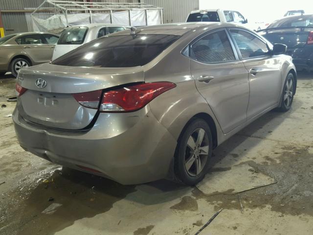 5NPDH4AE7DH309534 - 2013 HYUNDAI ELANTRA GL BROWN photo 4