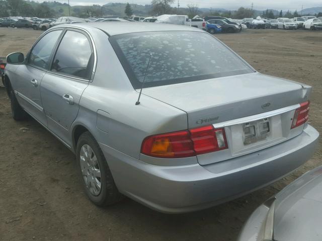 KNAGD126225107824 - 2002 KIA OPTIMA MAG SILVER photo 3