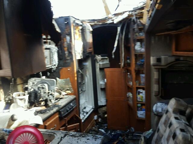 4UZAB2DC06CW64249 - 2006 FREIGHTLINER X LINE MOT ლურჯი ფოტო 6