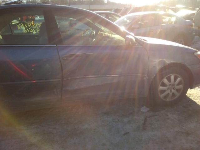 4T1BE30K22U623804 - 2002 TOYOTA CAMRY LE ლურჯი ფოტო 9