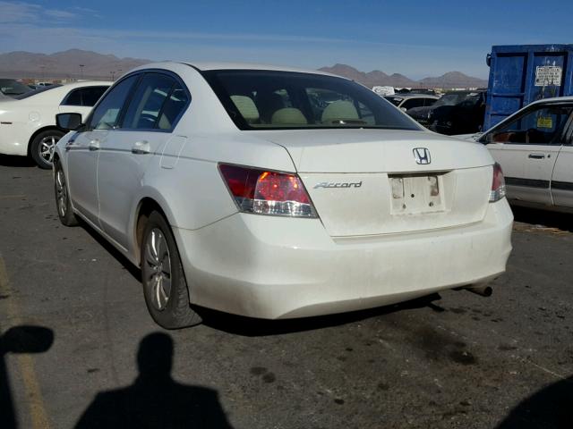 1HGCP2F39AA186236 - 2010 HONDA ACCORD LX WHITE photo 3