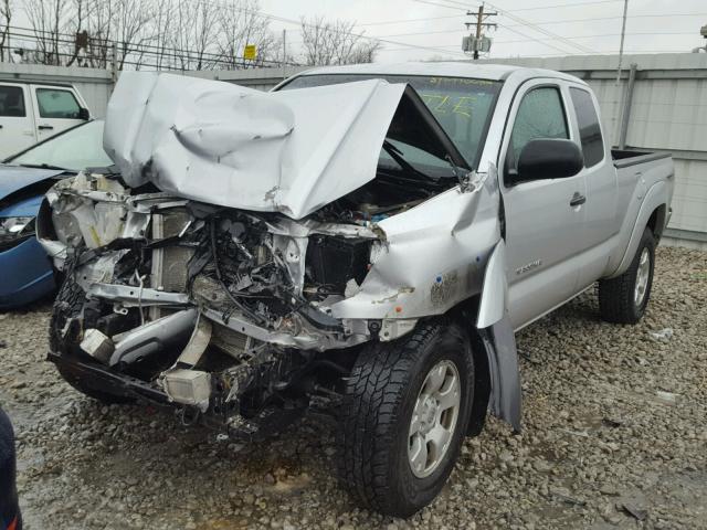 5TFUU4EN1DX066880 - 2013 TOYOTA TACOMA SILVER photo 2