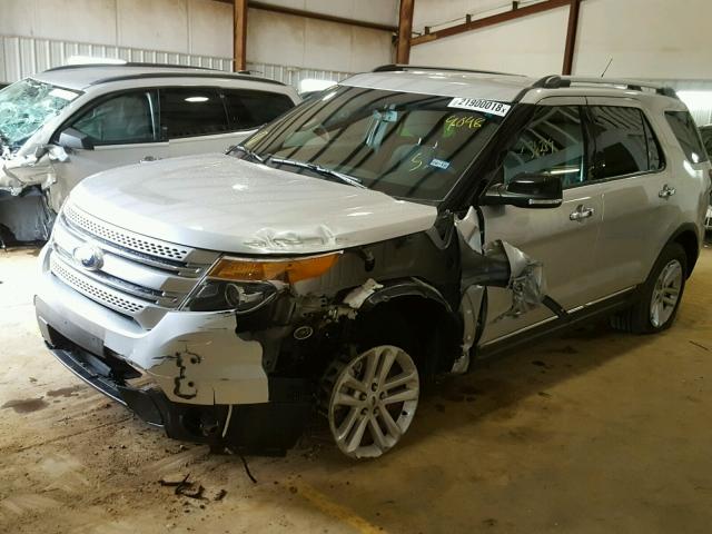 1FM5K7D88FGC49098 - 2015 FORD EXPLORER X SILVER photo 2