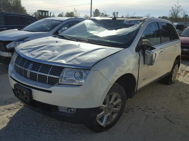 2LMDU68C18BJ39197 - 2008 LINCOLN MKX CREAM photo 2
