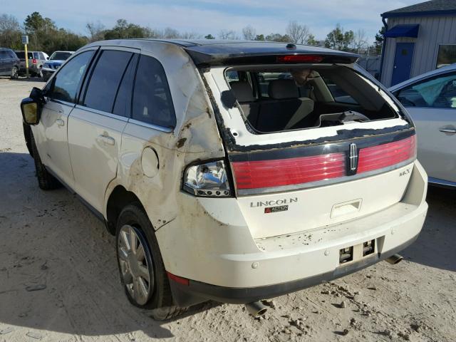2LMDU68C18BJ39197 - 2008 LINCOLN MKX CREAM photo 3