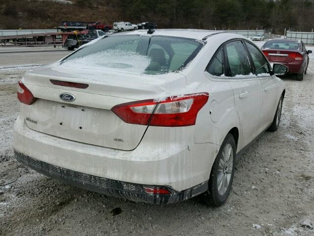 1FAHP3H2XCL178111 - 2012 FORD FOCUS SEL WHITE photo 4