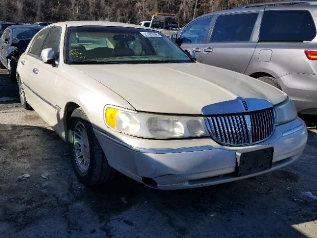 1LNHM83W8YY884073 - 2000 LINCOLN TOWN CAR C BEIGE photo 1