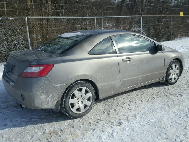 2HGFG126X7H571161 - 2007 HONDA CIVIC LX BROWN photo 4