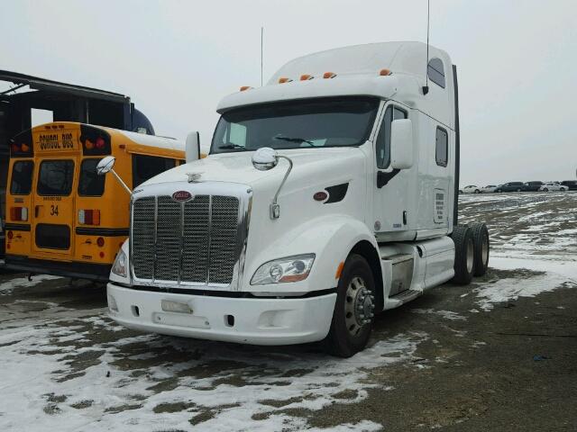 1XP4A49X6DD184993 - 2013 PETERBILT 587 WHITE photo 2