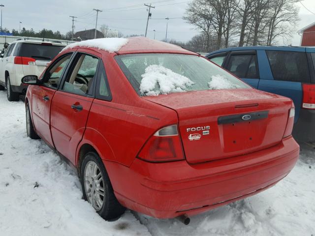 1FAFP34N77W270935 - 2007 FORD FOCUS ZX4 RED photo 3