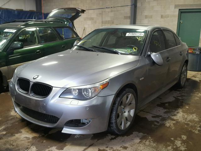 WBANF73567CU22557 - 2007 BMW 530 XI GRAY photo 2