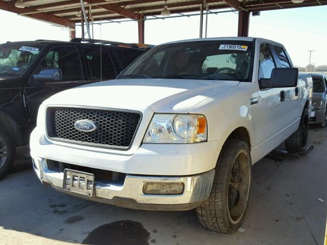 1FTRW12W05FB28451 - 2005 FORD F150 SUPER WHITE photo 2