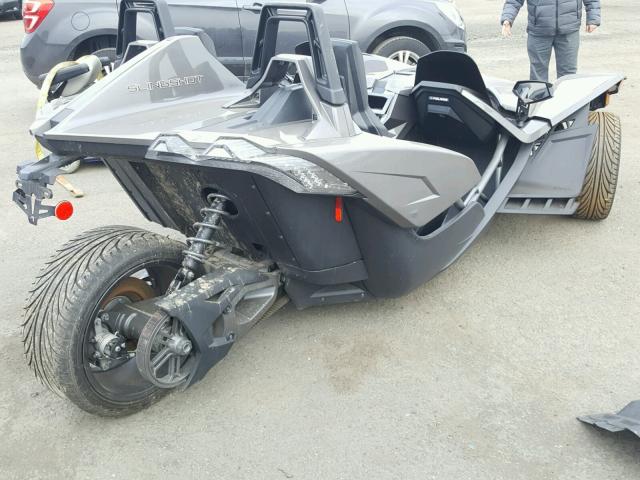 57XAASFAXG7112780 - 2016 POLARIS SLINGSHOT GRAY photo 4