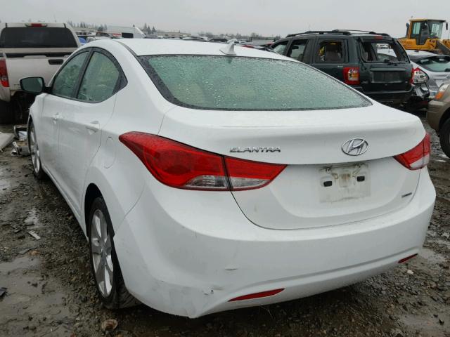 5NPDH4AE8BH005948 - 2011 HYUNDAI ELANTRA GL WHITE photo 3