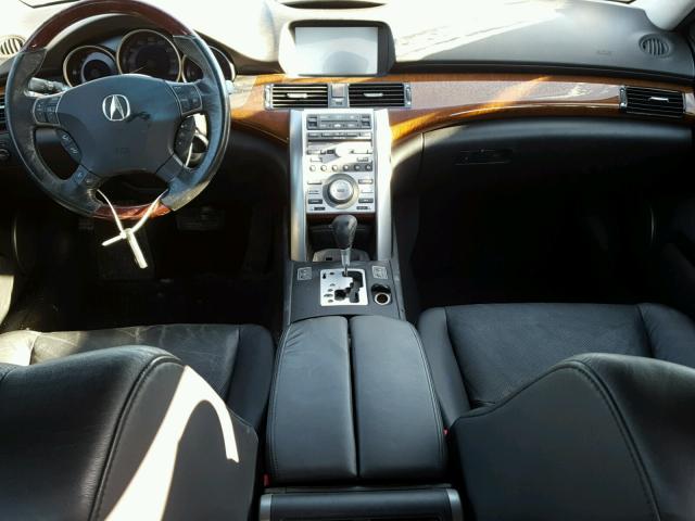 JH4KB16565C012508 - 2005 ACURA RL BLACK photo 9