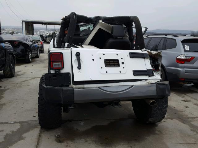 1C4GJWAG5DL572339 - 2013 JEEP WRANGLER S თეთრი ფოტო 9