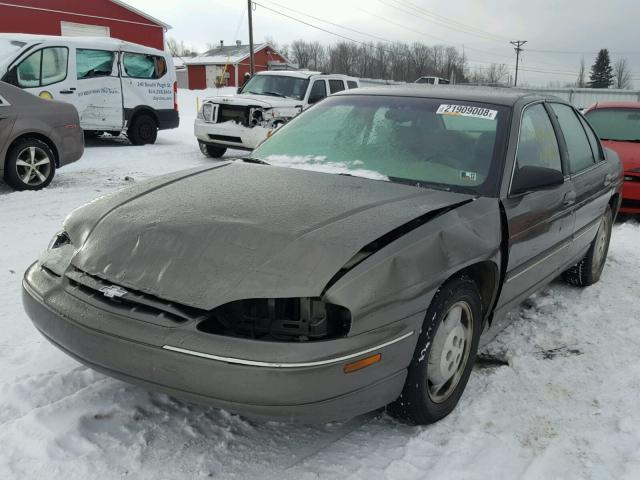 2G1WL52M1V9101696 - 1997 CHEVROLET LUMINA BAS ყავისფერი ფოტო 2
