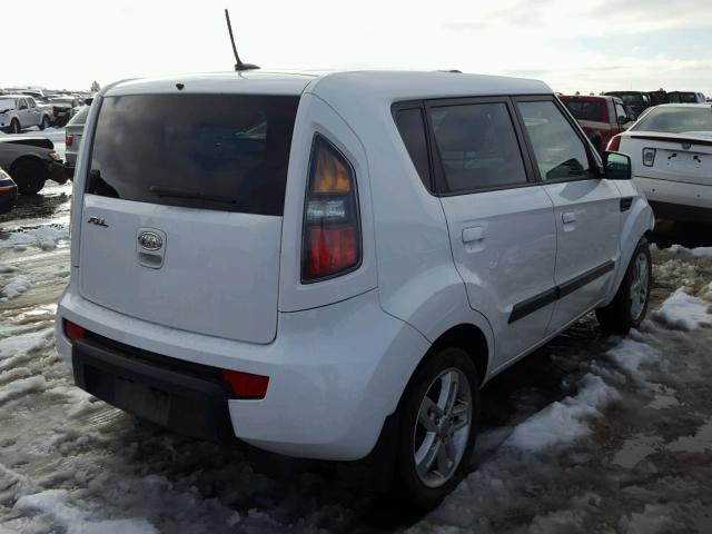 KNDJT2A21A7121443 - 2010 KIA SOUL + WHITE photo 4