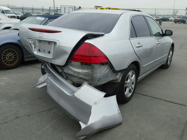 1HGCM56757A147942 - 2007 HONDA ACCORD EX SILVER photo 4