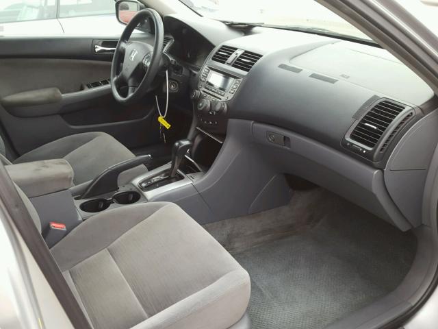 1HGCM56757A147942 - 2007 HONDA ACCORD EX SILVER photo 5