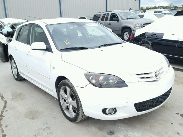 JM1BK343661507853 - 2006 MAZDA 3 HATCHBAC WHITE photo 1