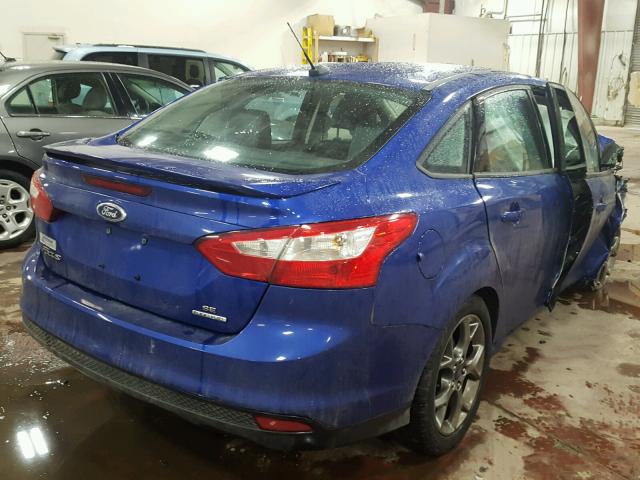 1FADP3F24EL389437 - 2014 FORD FOCUS SE BLUE photo 4