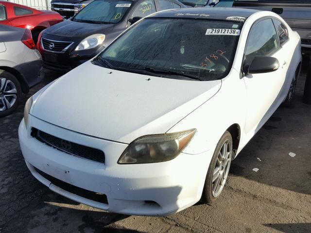 JTKDE167660083982 - 2006 TOYOTA SCION TC WHITE photo 2