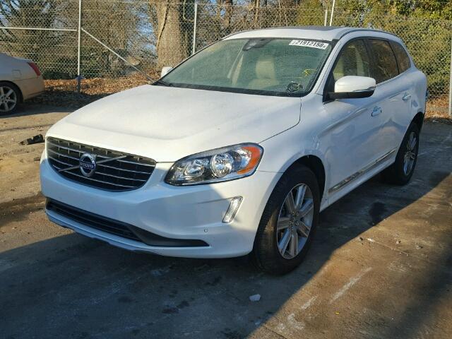 YV449MRK2G2905287 - 2016 VOLVO XC60 T6 WHITE photo 2