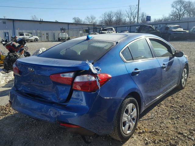 KNAFX4A61F5365490 - 2015 KIA FORTE LX BLUE photo 4