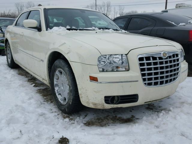 2C3KA53G67H694019 - 2007 CHRYSLER 300 TOURIN CREAM photo 1