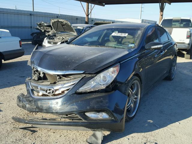 5NPEC4AC0BH064493 - 2011 HYUNDAI SONATA SE BLACK photo 2