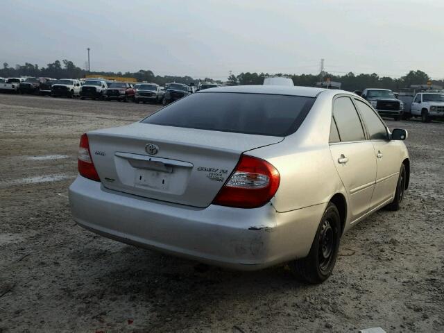 4T1BF30K24U075190 - 2004 TOYOTA CAMRY LE SILVER photo 4
