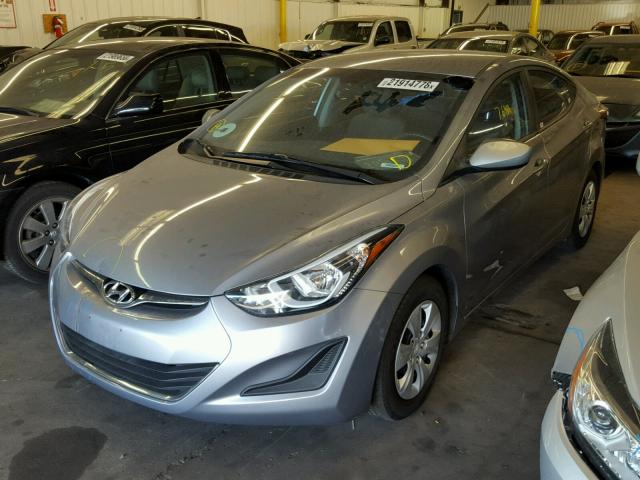 5NPDH4AE5GH707202 - 2016 HYUNDAI ELANTRA SE GRAY photo 2