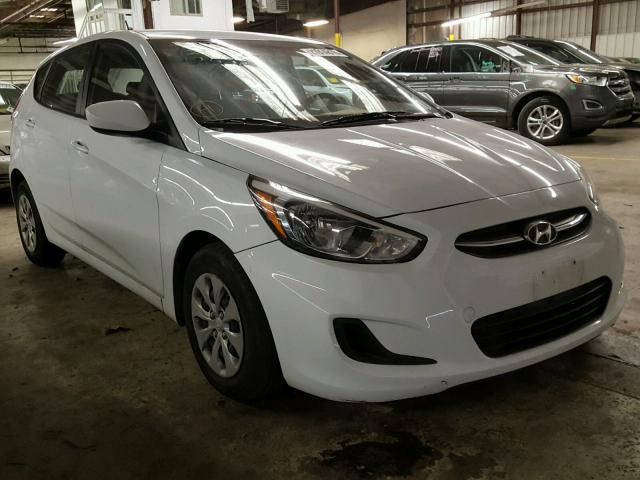 KMHCT5AE6GU284017 - 2016 HYUNDAI ACCENT SE WHITE photo 1