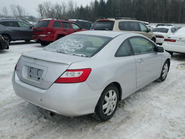 2HGFG12606H552469 - 2006 HONDA CIVIC LX SILVER photo 4