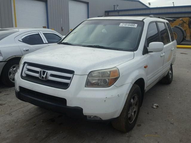 5FNYF28536B022694 - 2006 HONDA PILOT EX WHITE photo 2